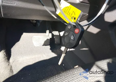 2014 Ford Focus Se z USA, uszkodzony, nr VIN 1FADP3K26EL232806